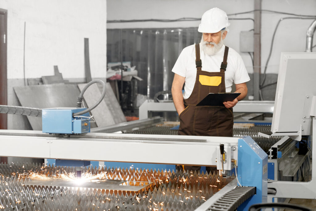 CNC Programlama ve Operatörlüğü Nereden Alınır? Sertifikalı Online Eğitim Seçeneği 4 cnc programlama ve operatörlüğü