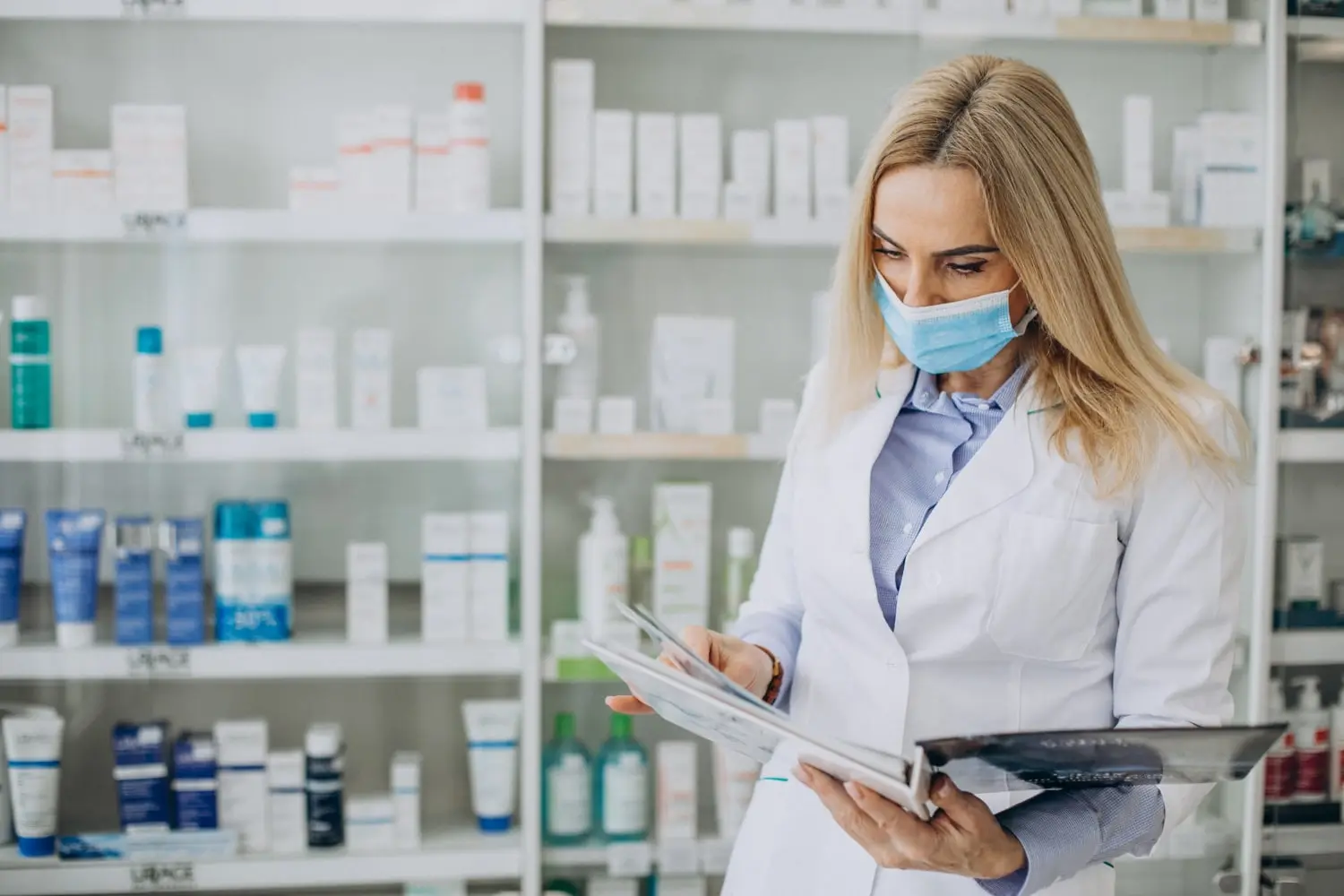 Eczane Yardımcılığı Sertifikası Nedir? Nasıl Alınır? Avantajları Nelerdir? 2 Eczane Yardımcılığı Sertifikası